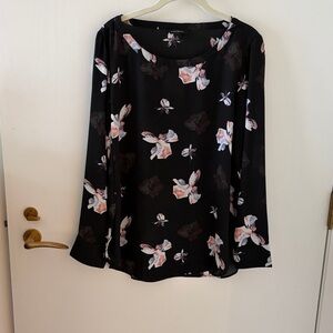 NWOT Banana Republic beautiful sheer long sleeve blouse M charcoal w floral